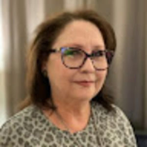 Meet your Posher, Tina